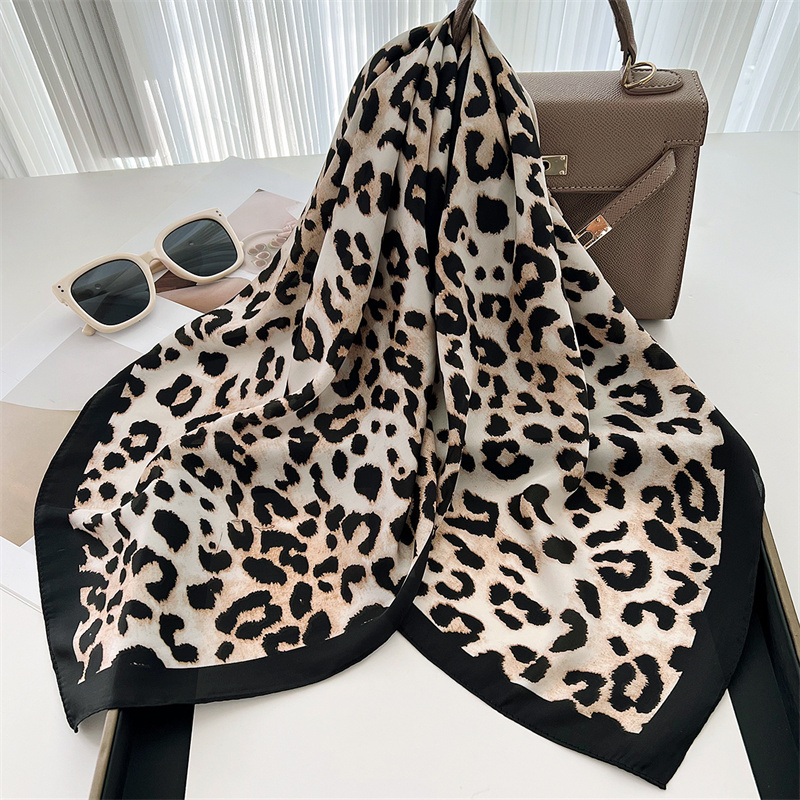 70cm 스퀘어 럭셔리 레오파드 프린트 실크 스카프 숙 - Face Scarf Mask 리뷰 및 가격